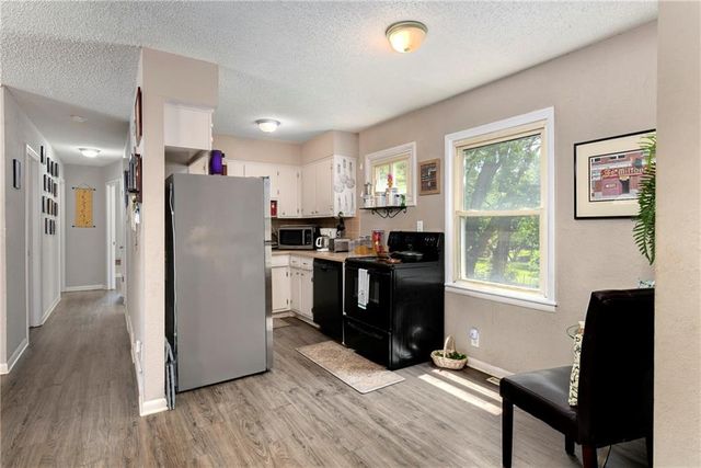 16705 E 3rd Street N, Independence, MO 64056