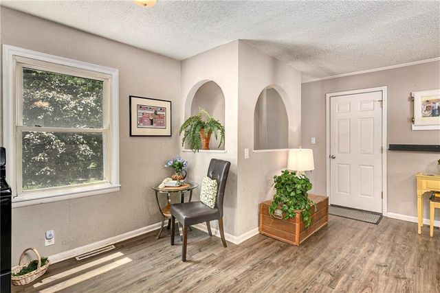 16705 E 3rd Street N, Independence, MO 64056