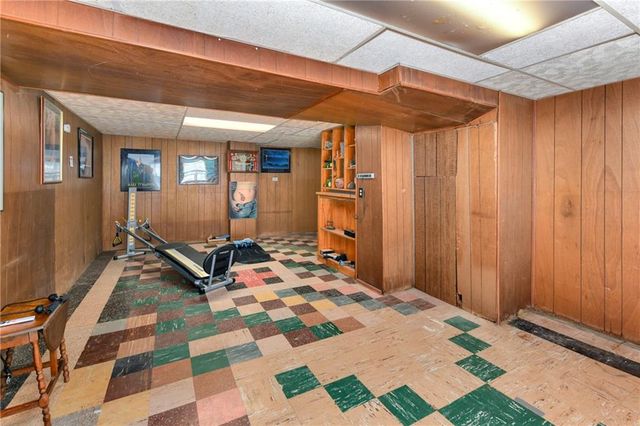 16705 E 3rd Street N, Independence, MO 64056