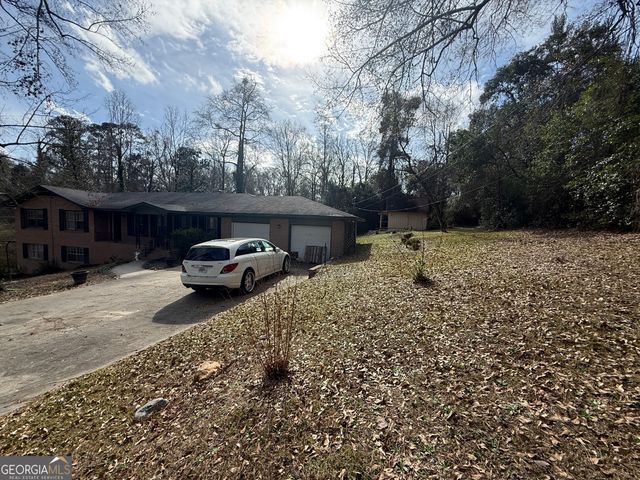 1977 Thomas Drive, Macon, GA 31217