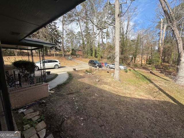 1977 Thomas Drive, Macon, GA 31217
