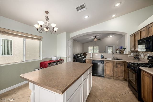 2821 Woodland Park Avenue, North Las Vegas, NV 89086