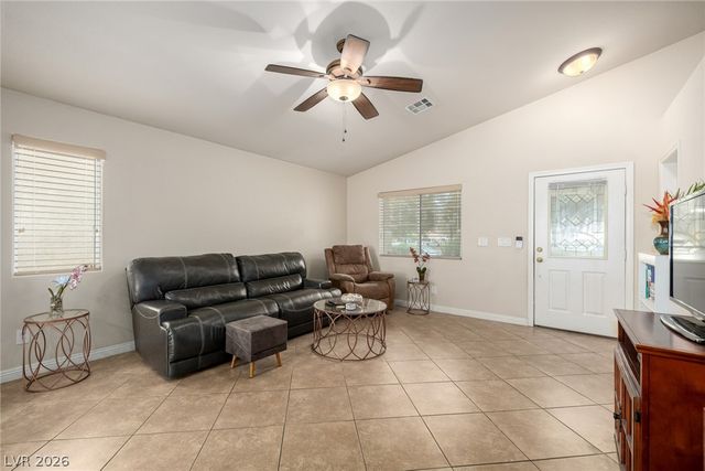 2821 Woodland Park Avenue, North Las Vegas, NV 89086