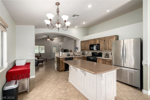 2821 Woodland Park Avenue, North Las Vegas, NV 89086