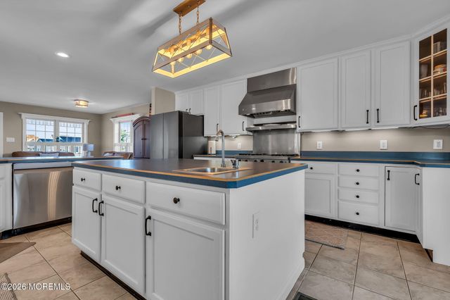 1931 Seaman Court, Toms River, NJ 08753