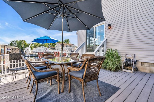 1931 Seaman Court, Toms River, NJ 08753