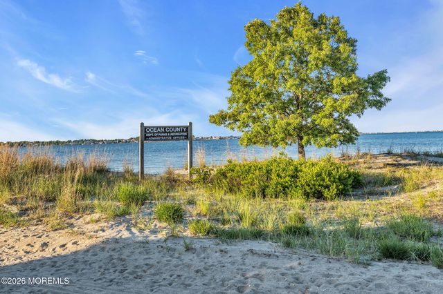 1931 Seaman Court, Toms River, NJ 08753