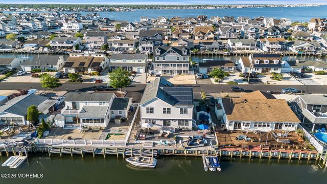 1931 Seaman Court, Toms River, NJ 08753