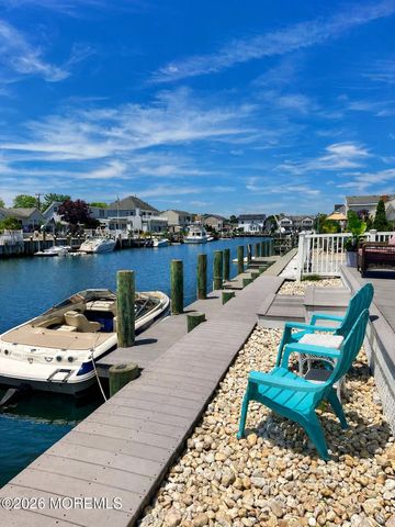 1931 Seaman Court, Toms River, NJ 08753