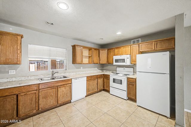 5807 W CAMBRIDGE Avenue, Phoenix, AZ 85035