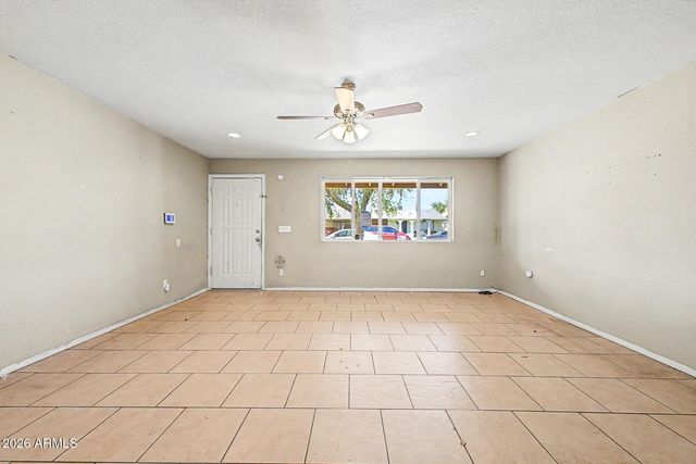5807 W CAMBRIDGE Avenue, Phoenix, AZ 85035