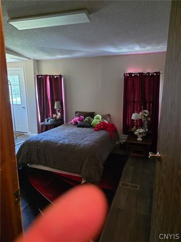 196-200 Russell Road 196, Granby, NY 13069