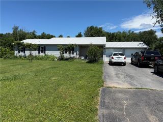 196-200 Russell Road 196, Granby, NY 13069