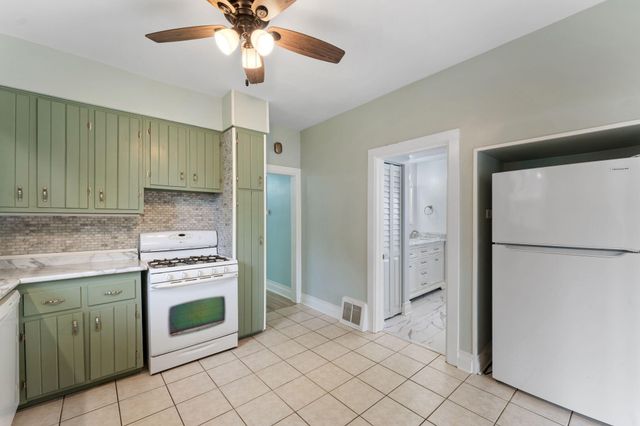 718 N Grant Street, Crown Point, IN 46307