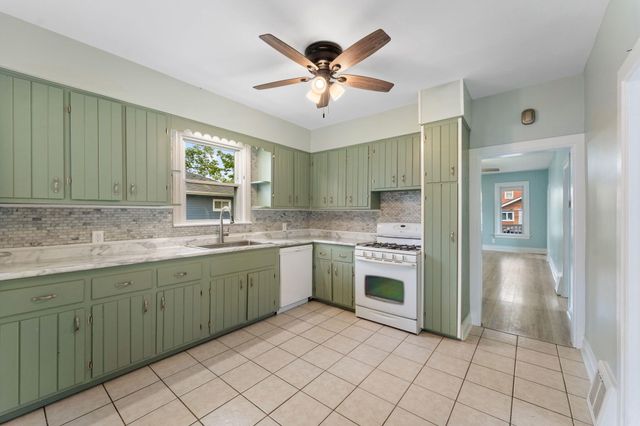 718 N Grant Street, Crown Point, IN 46307
