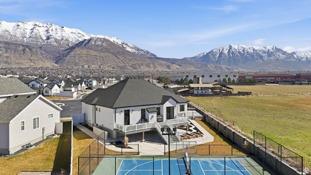 1437 W VALLEY DR, Lindon, UT 84042