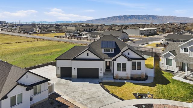 1437 W VALLEY DR, Lindon, UT 84042