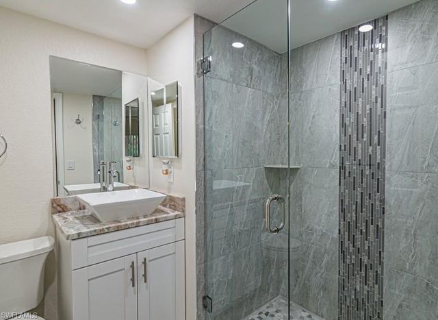 2562 Kings Lake BLVD, Naples, FL 34112