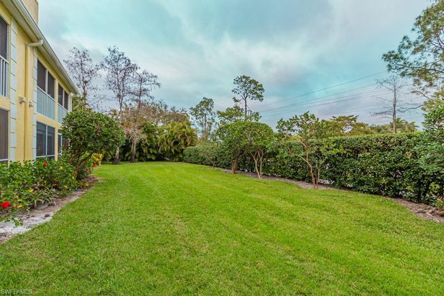 2562 Kings Lake BLVD, Naples, FL 34112