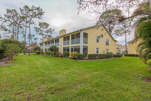 2562 Kings Lake BLVD, Naples, FL 34112