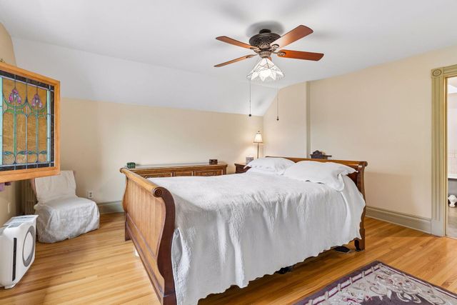 8 Bates Avenue, Saint Paul, MN 55106