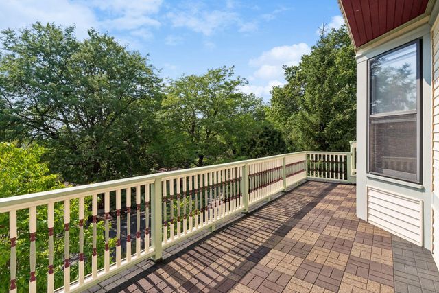 8 Bates Avenue, Saint Paul, MN 55106