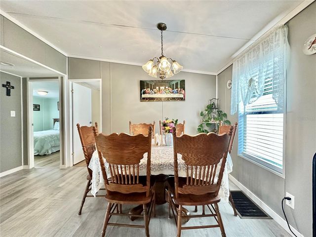 18400 SE 90TH LANE, Ocklawaha, FL 32179