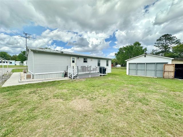 18400 SE 90TH LANE, Ocklawaha, FL 32179