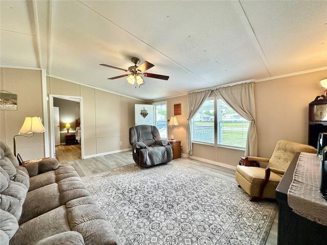 18400 SE 90TH LANE, Ocklawaha, FL 32179