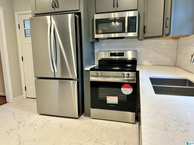 231 HILLWOOD LANE, Alabaster, AL 35007