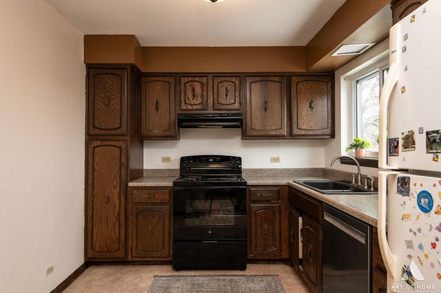 6550 N CALIFORNIA Avenue 302, Chicago, IL 60645