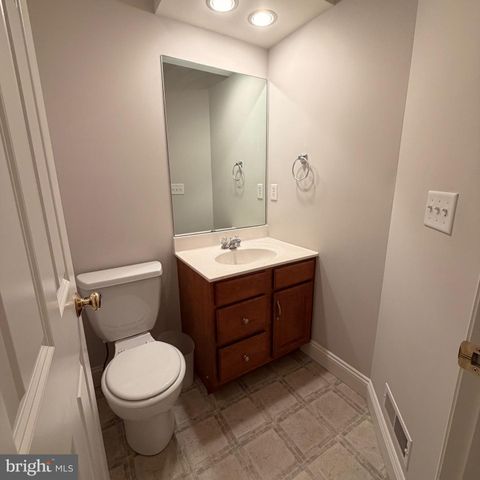 270 BUCKLEY DR, Harrisburg, PA 17112