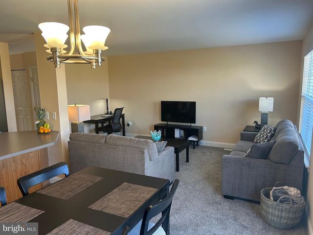 270 BUCKLEY DR, Harrisburg, PA 17112