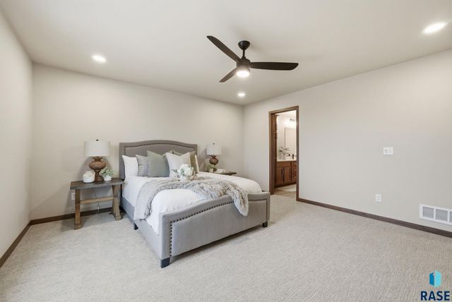 2820 E Hazelnut St Street, Brandon, SD 57005