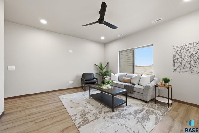 2820 E Hazelnut St Street, Brandon, SD 57005