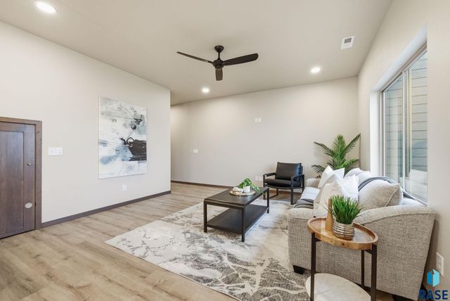 2820 E Hazelnut St Street, Brandon, SD 57005