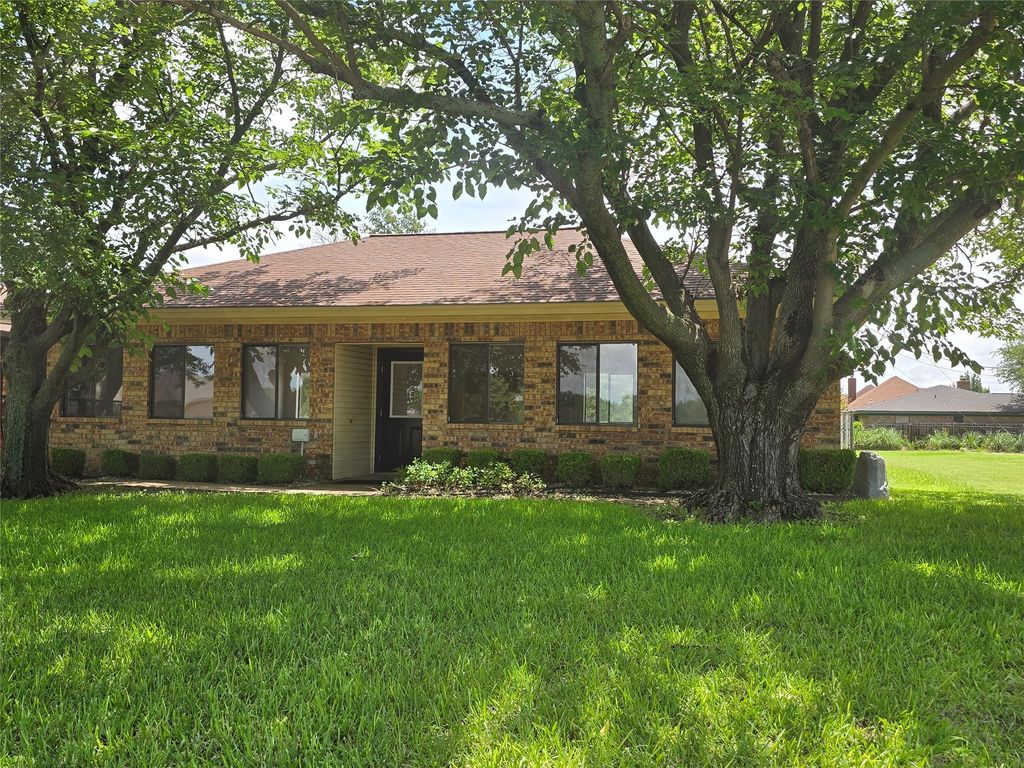 205 River North Boulevard C, Stephenville, TX 76401