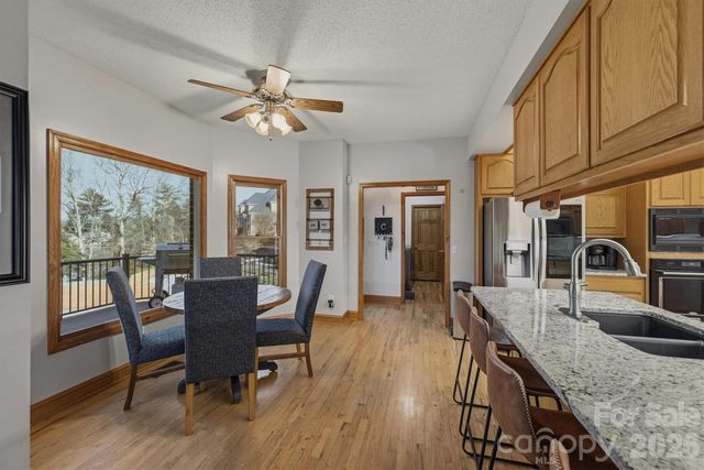 46 Mariners Point Lane, Hickory, NC 28601