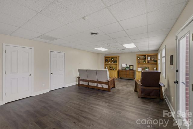 46 Mariners Point Lane, Hickory, NC 28601