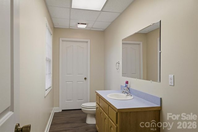 46 Mariners Point Lane, Hickory, NC 28601