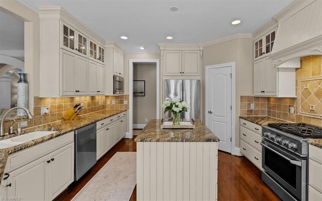 8404 Oakchester Court, Oak Ridge, NC 27310