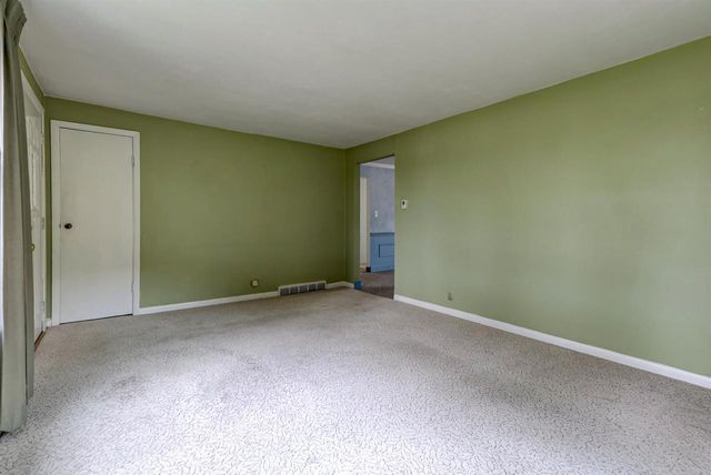W6273 OLD HIGHWAY ROAD, Menasha, WI 54952
