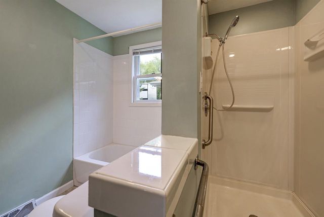 W6273 OLD HIGHWAY ROAD, Menasha, WI 54952