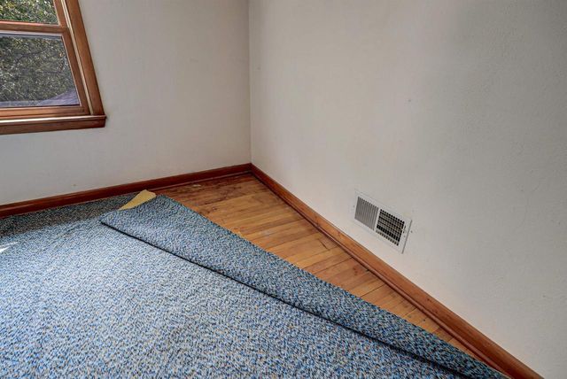 W6273 OLD HIGHWAY ROAD, Menasha, WI 54952