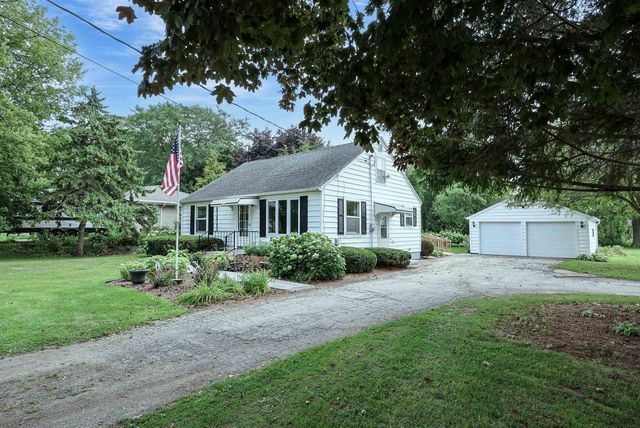W6273 OLD HIGHWAY ROAD, Menasha, WI 54952