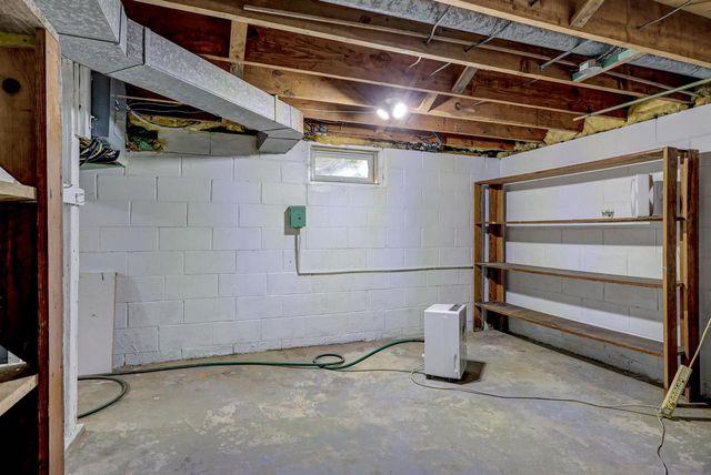 W6273 OLD HIGHWAY ROAD, Menasha, WI 54952