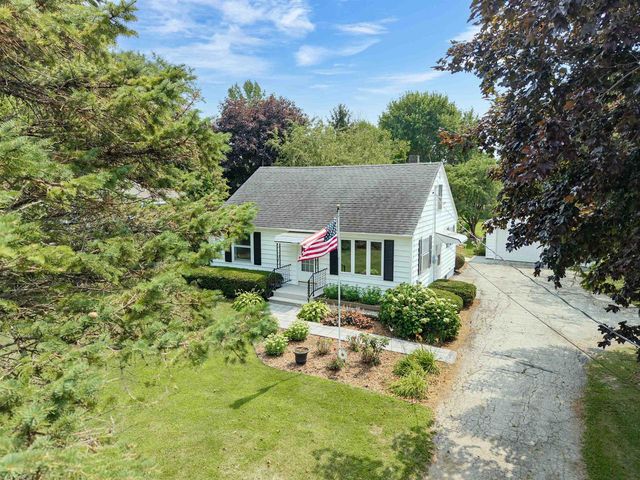 W6273 OLD HIGHWAY ROAD, Menasha, WI 54952