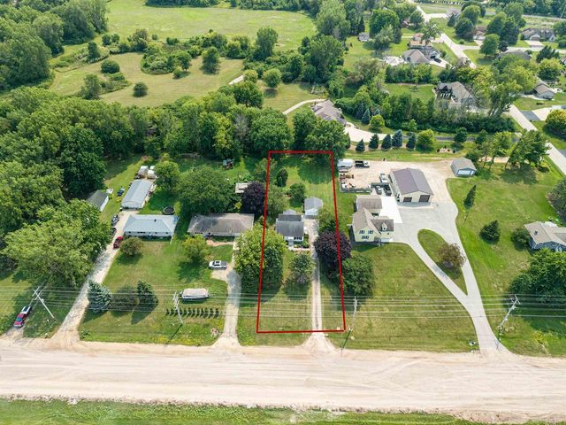 W6273 OLD HIGHWAY ROAD, Menasha, WI 54952