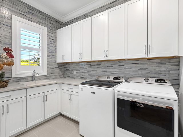 616 BLUE SHELL LOOP, Sarasota, FL 34240