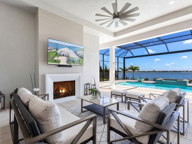 616 BLUE SHELL LOOP, Sarasota, FL 34240